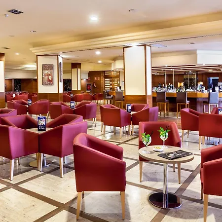 فندق بيست جاكاراندا 4*