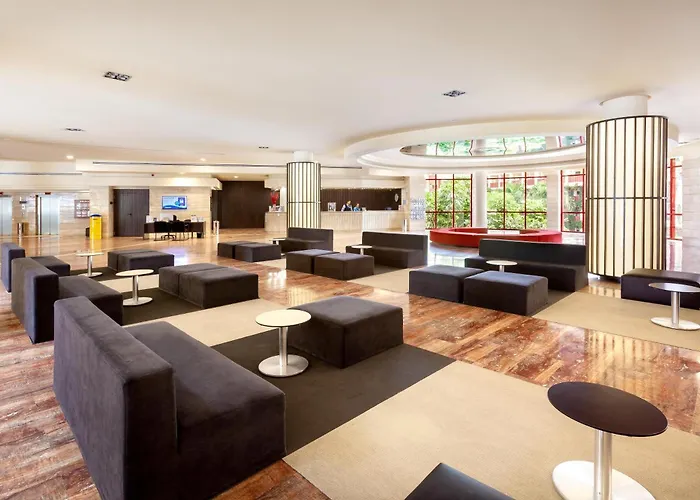 Jacaranda Адехе