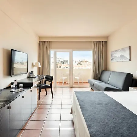 Jacaranda מלון 4*