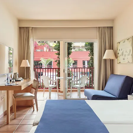 Jacaranda 4*