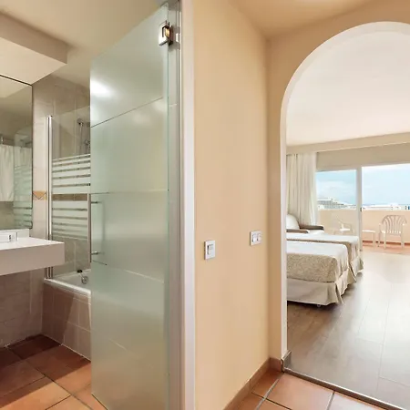 Jacaranda 4* Адехе
